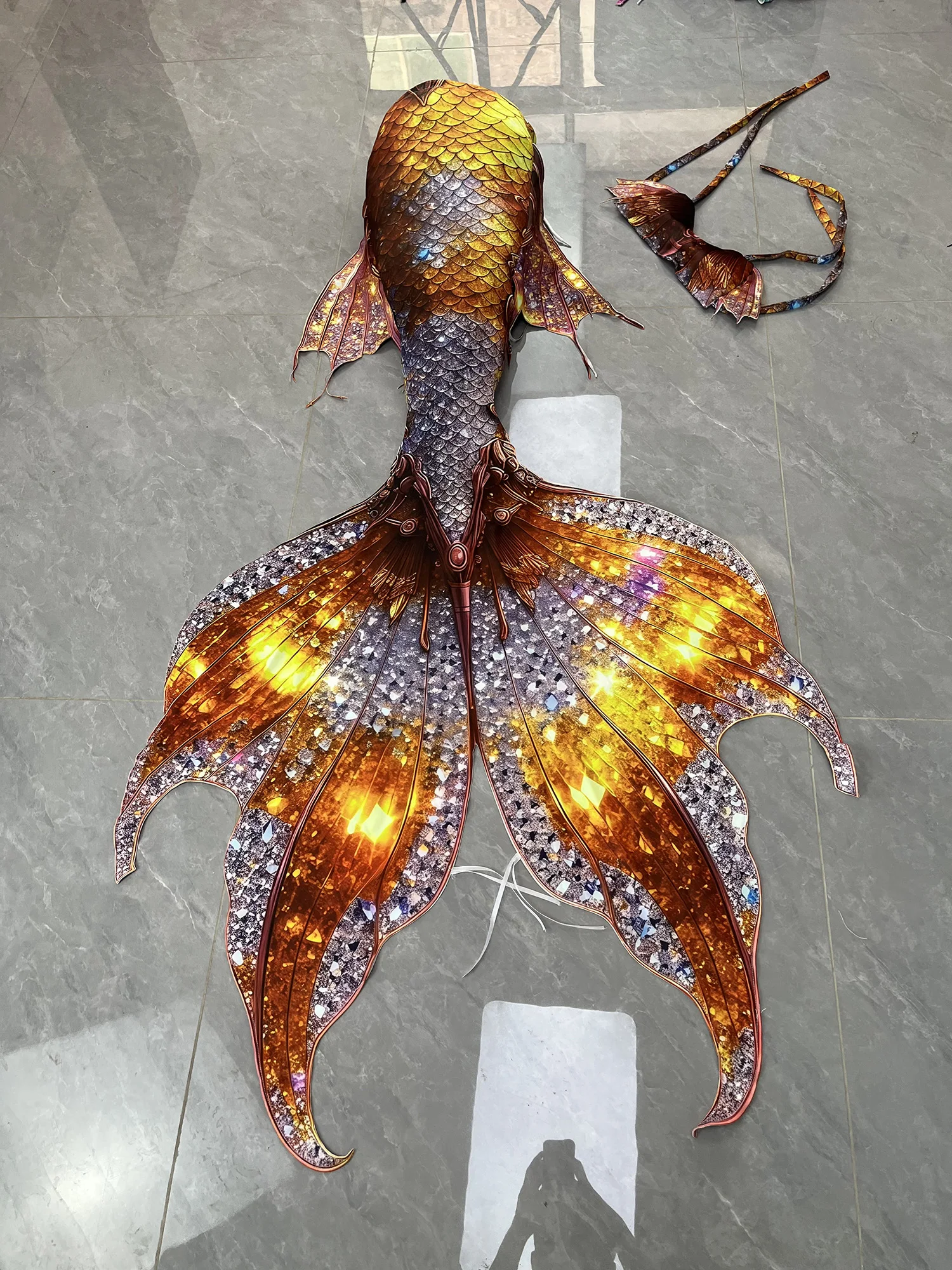 

Adult Mermaid Tail Swimsuit Colorful Dragon Bone Fish Pattern Diving Show Costume Customized Mermaid Tail for Women