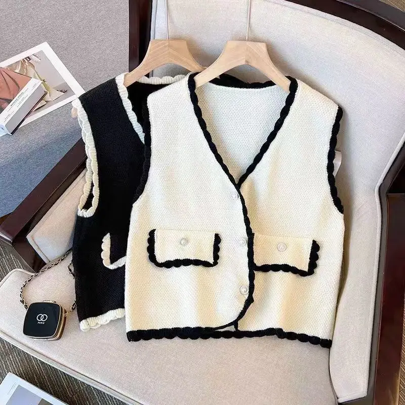 Solid Color Sleeveless Ladies Sweater Ves Casual Tops Fashion Sweet Coat Temperament Loose New Buttons Women\'s Clothing 2023