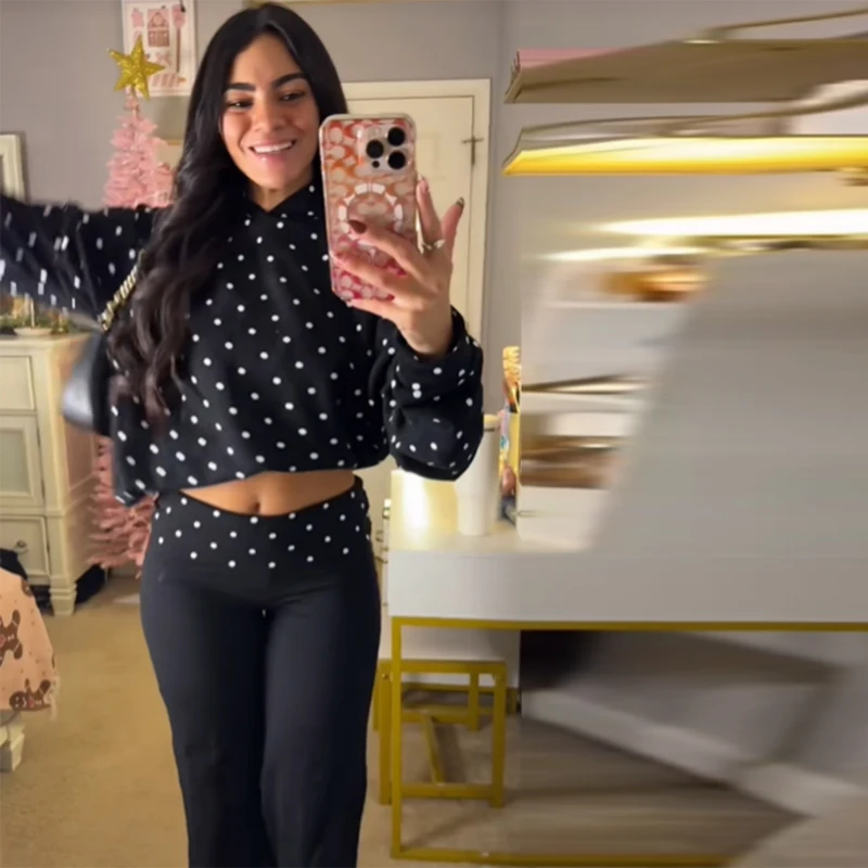 

Ранняя весна, куртка с капюшоном в горошек, брюки, свободный повседневный пуловер, топ, брюки с низкой талией, милые мини-шорты 2026, новая женская верхняя одежда