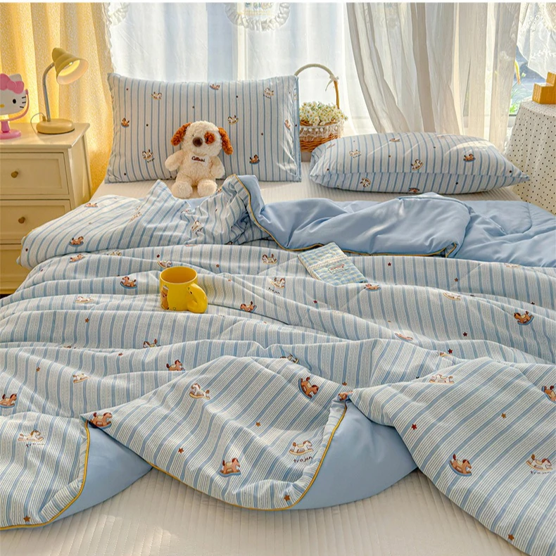 Summer Cooling Comforter Lightweight Air-condition Quilt Breathable Soft Quilted Blanket Autumn Thin Quilt Queen King Bed Duvet