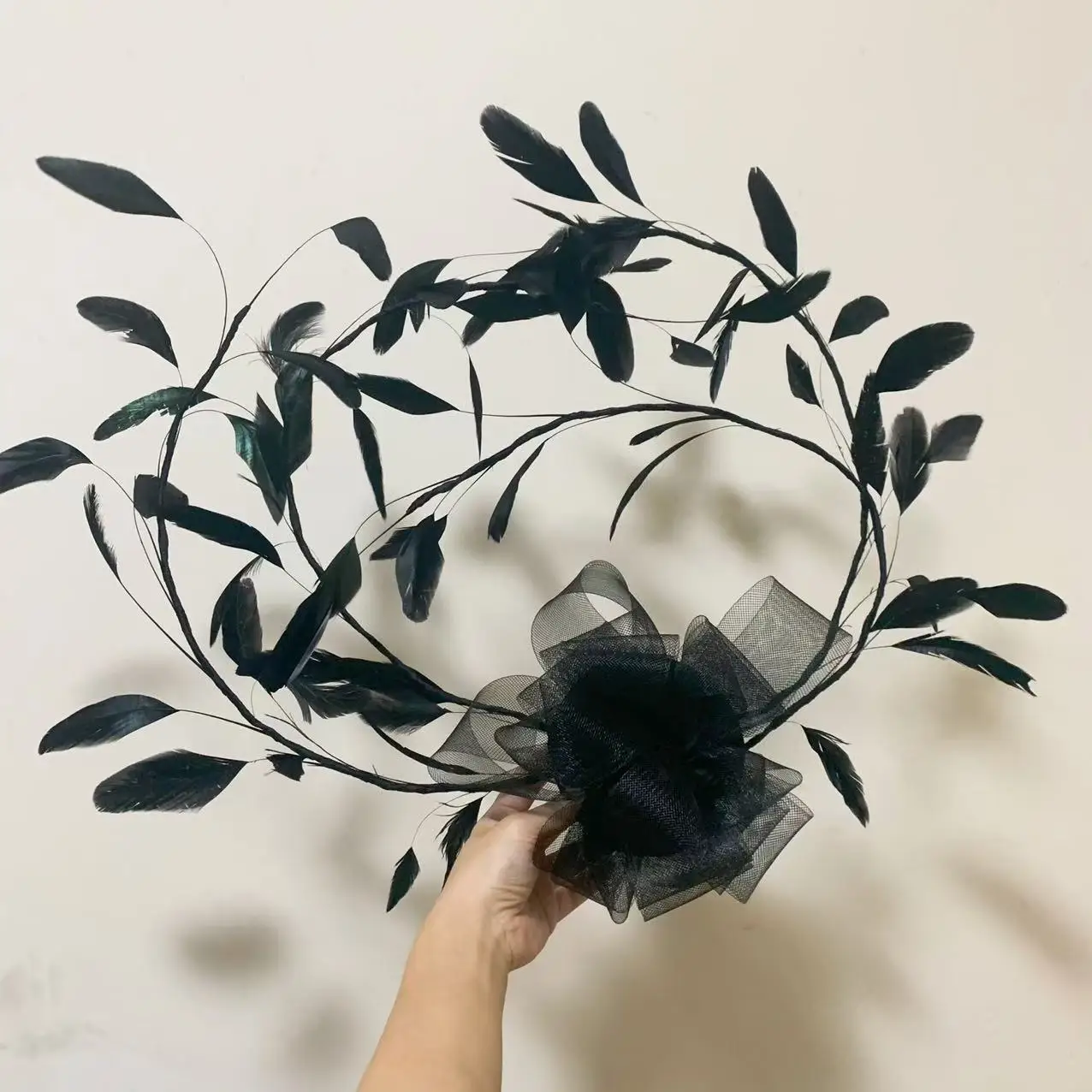 Handmade Feather Headdress Vintage Horse Will Exaggerate Big Hair Clip Hair Headpieces For Ascot Weddings Proms Derby Millinery