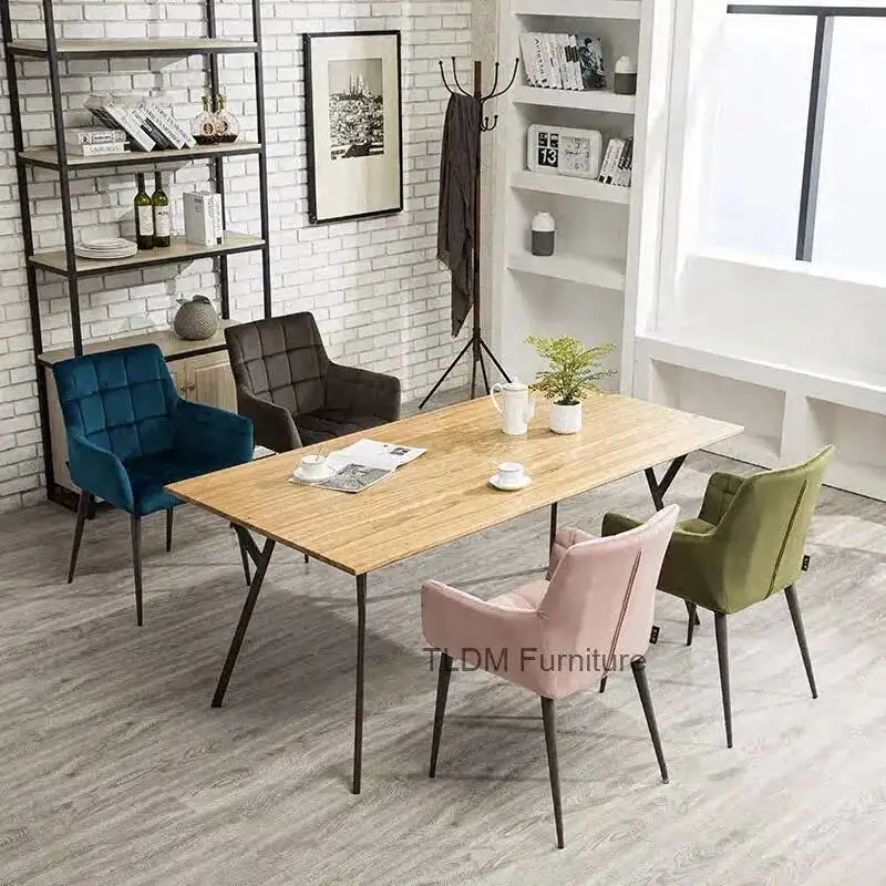 نادي أثاث فاخر مصمم كرسي مسند الظهر كراسي غرفة الطعام الفاخرة المنزل الإبداعية ضوء مطعم الحديد الخلفي أريكة الطعام P