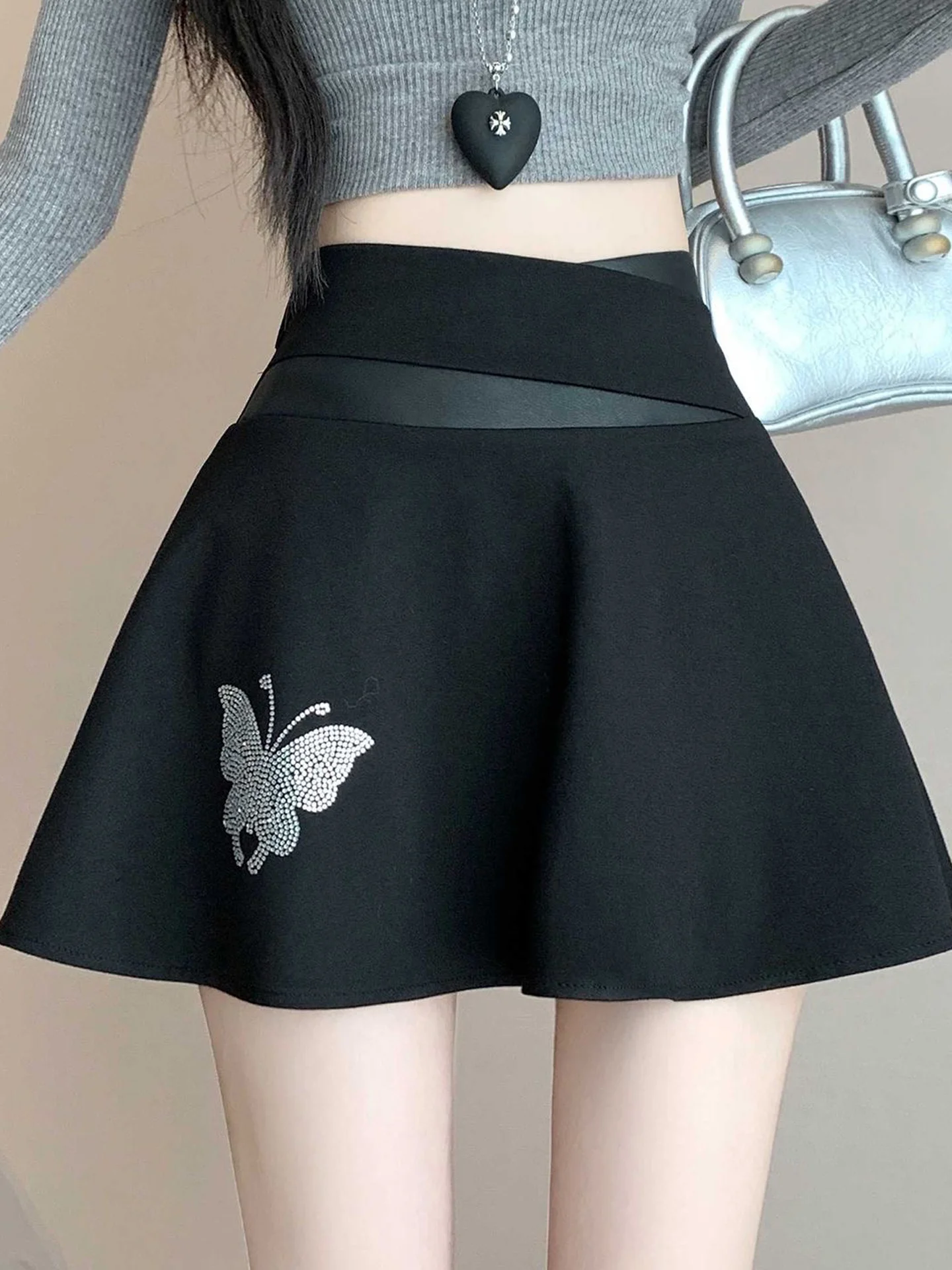 Korean Style High Waist A-Line  Skirt with  Embellishment And Diamond Inlay Women's Autumn New Small Size Black ...