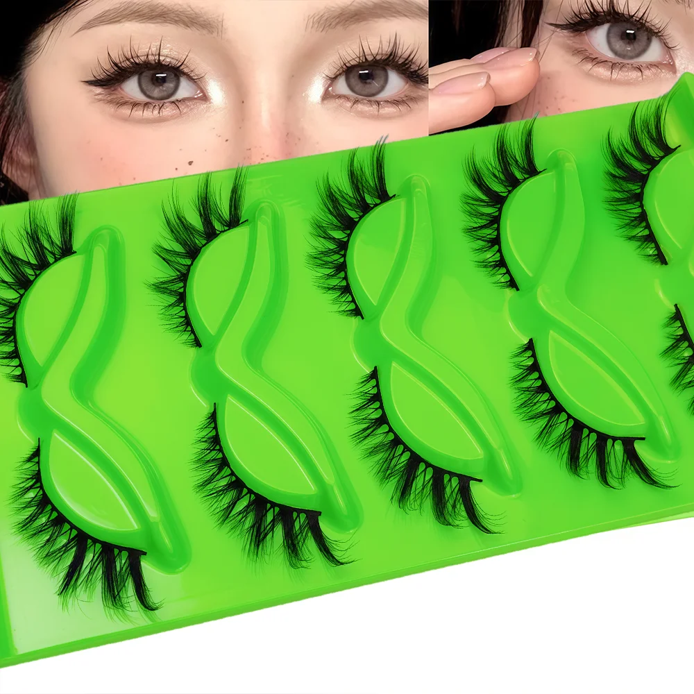 Small curled eyelashes 5 pairs false eyelashes super soft thick Barbie comic eyes false eyelashes are a must for beginners