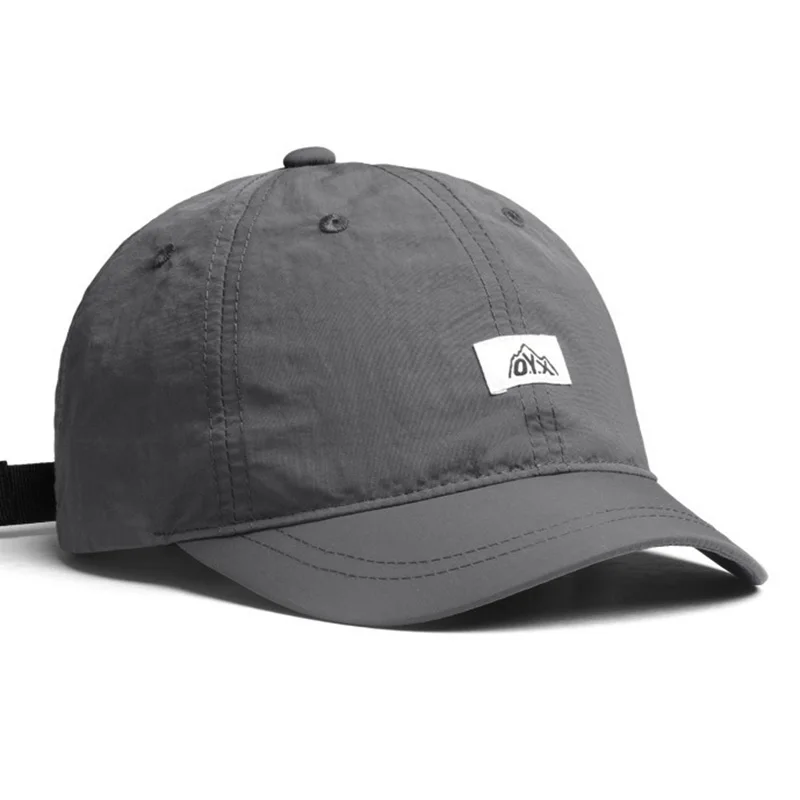 Vintage-inspirierte koreanische Baseballkappe aus leichtem, schnell trocknendem Polyester, verstellbarer Sonnenschutz mit Schnallenverschluss, atmungsaktive Krempe – Detail 4