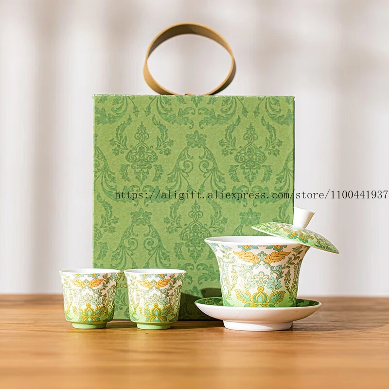

Керамическая парящая подкова, трехлетняя миска с крышкой, простой европейский узор Дамассии, подарочная коробка, две чашки, миска с крышкой, небольшой набор