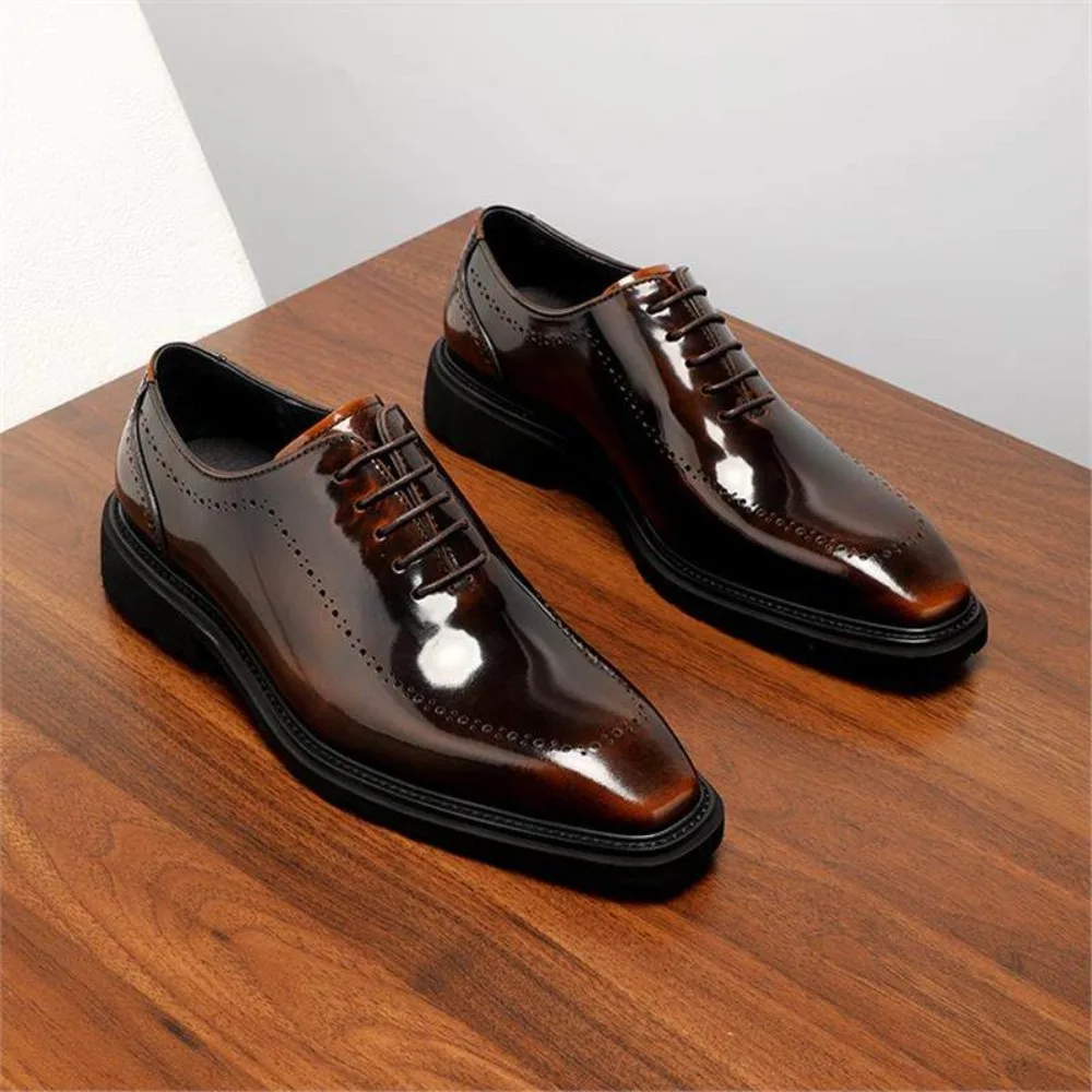 

2026 Fashion Men Genuine Leather Polished Burnished Oxford Shoes British Style Premium Business Formal Wedding Shoes