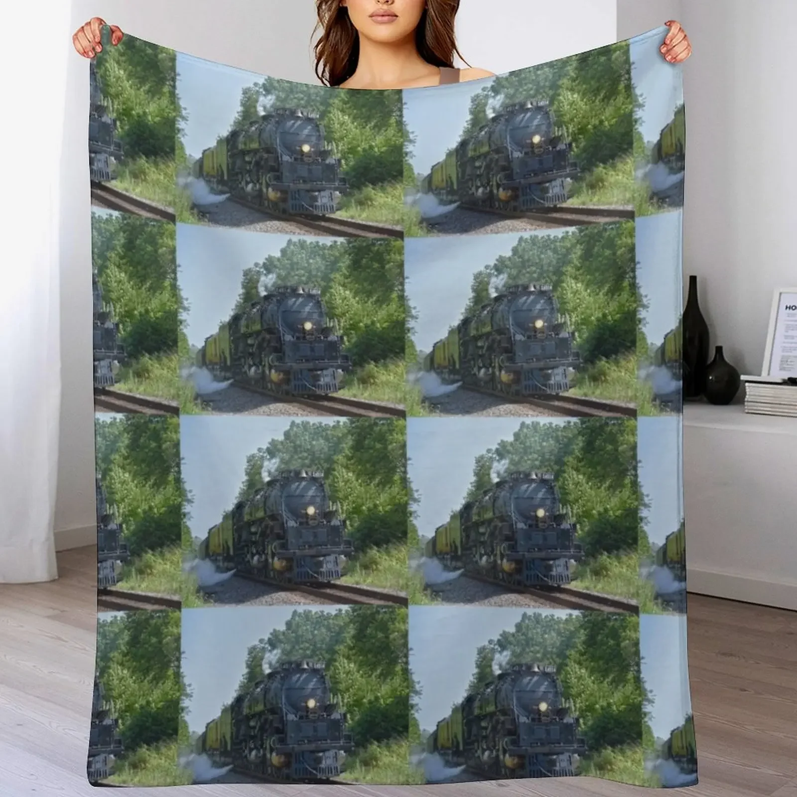 Big Boy No. 4014 Steam Locomotive Throw Blanket Compact Warm Blanket for Car Road Trip