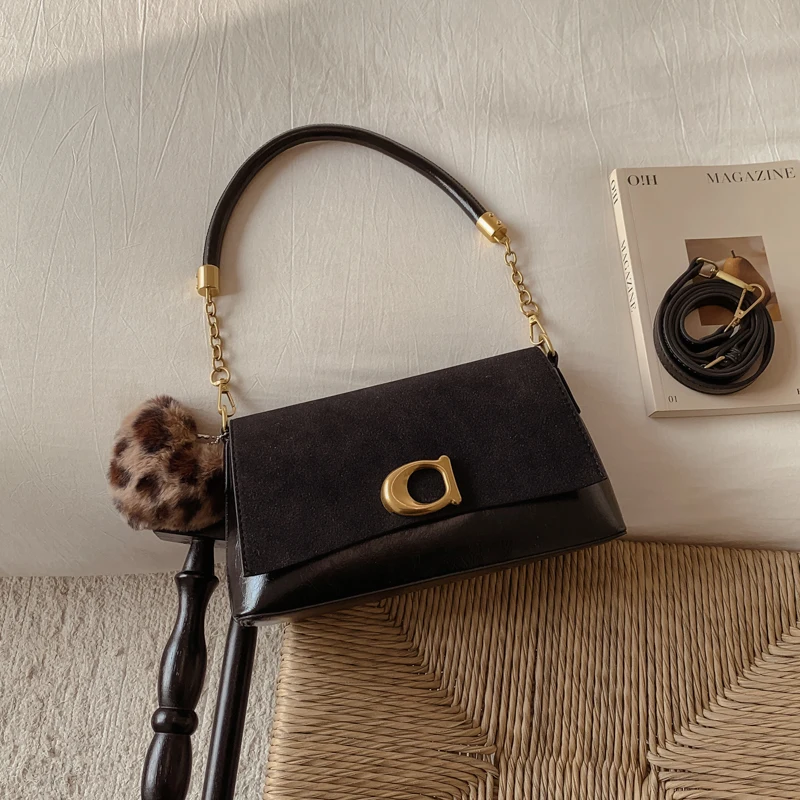 

Classic Paris Fashion Tote Bag For Women Featuring Solid Color And Luxury Minimalist Logo Design