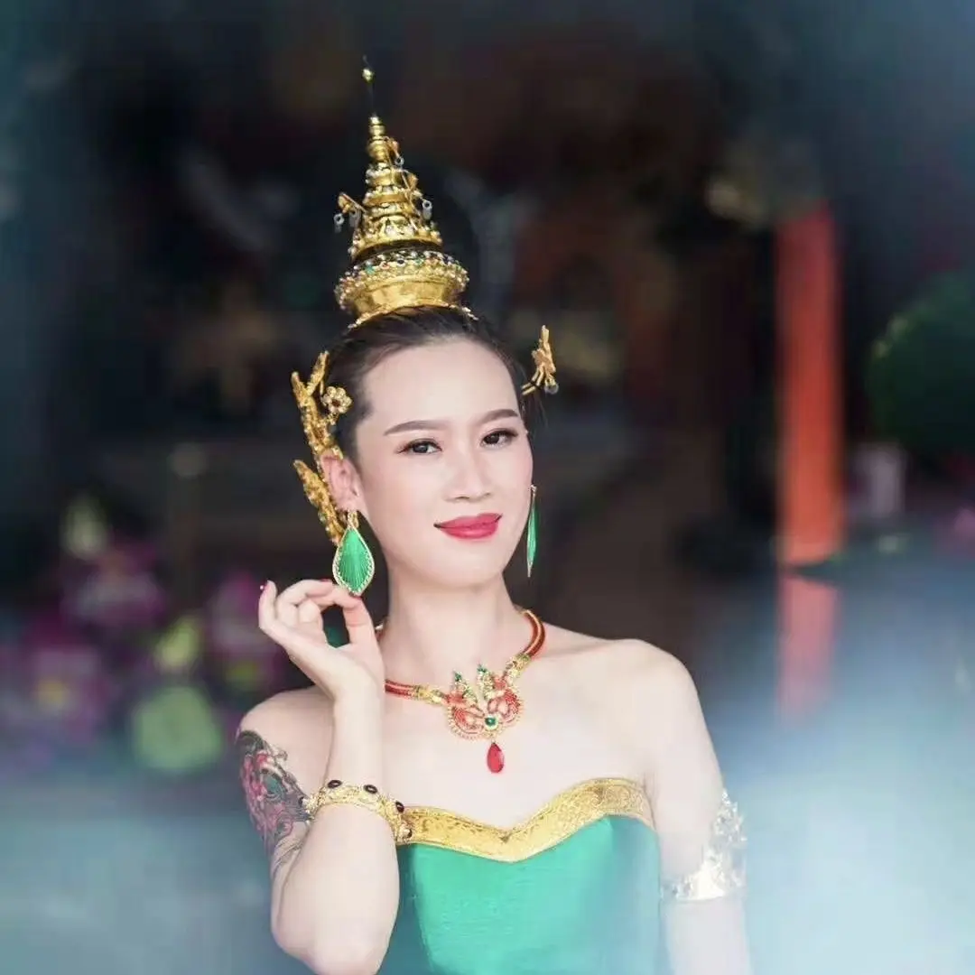 

Thai crown golden white Dai performance photography tower hair jewelry