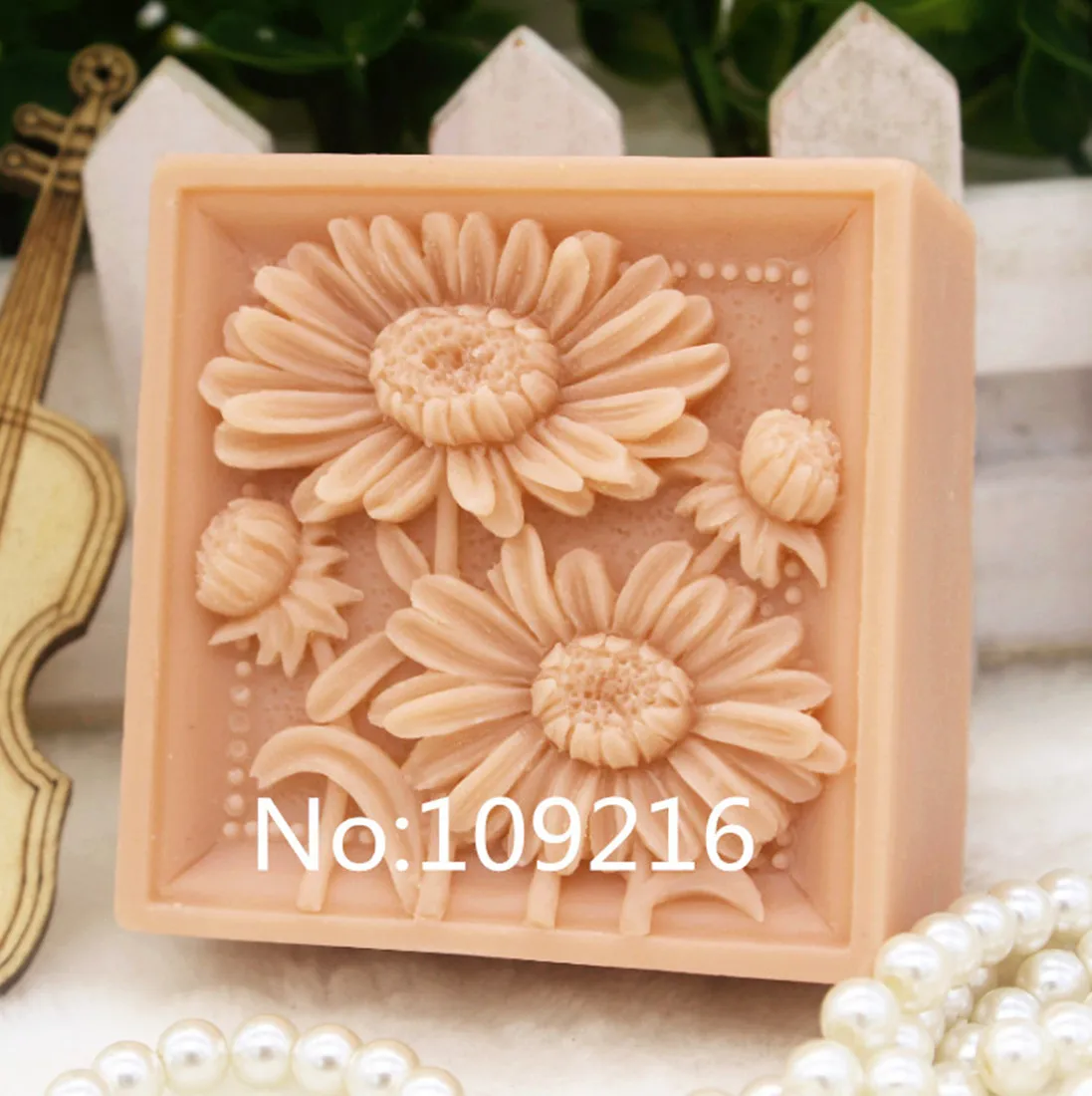 1pcs Four-Sunflower (zx143) Silicone Handmade Soap Mold Crafts DIY Mould