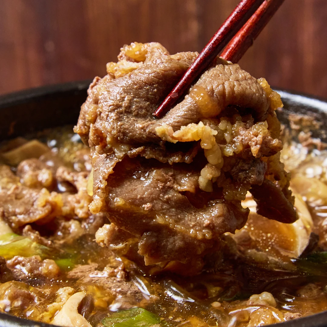 [فعال من حيث التكلفة] يتم اختيار فقط أفضل اللحوم الطازجة من الدرجة الأولى بعناية لـ This 500 جرام Bulgogi في وعاء.