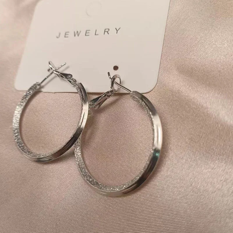 925 New Fashion Classics Simple Big Round Hoop Earrings for Women Circle Girls Shiny Delicate Party Womens Jewelry New Arrival