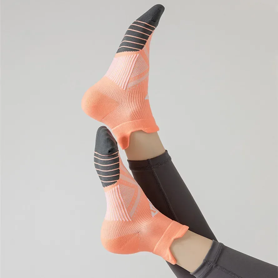 Professional Running Socks Summer Quick Dry Sports Socks Breathable Fitness Gym Marathon Riding Cycling Socks for Men Women