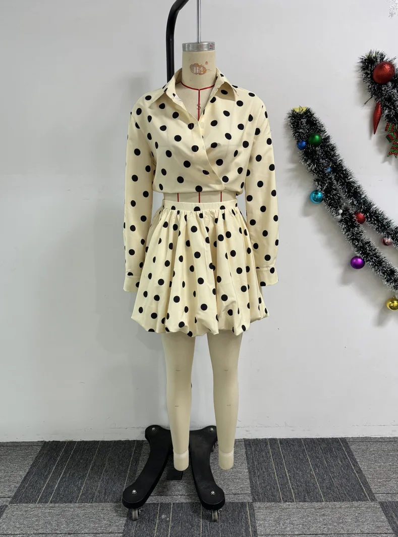 Three Sisters 2025 nuevas faldas con lazo y estampado de puntos elegantes de manga larga de Color sólido para mujer conjunto de dos piezas temperamento viajero