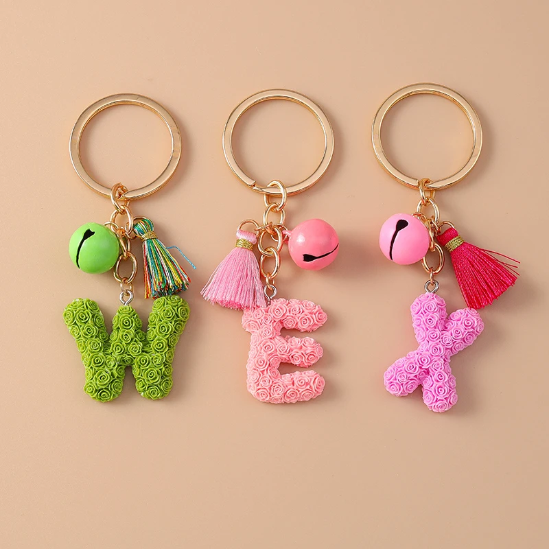 Niedlicher Schlüsselanhänger mit englischen Buchstaben und Glockenmotiv für Damen und Herren, als Auto-Schlüsselhalter, Handtaschenanhänger, Schlüsselring, Accessoire, DIY-Schmuck, Geschenkidee – Detail 3