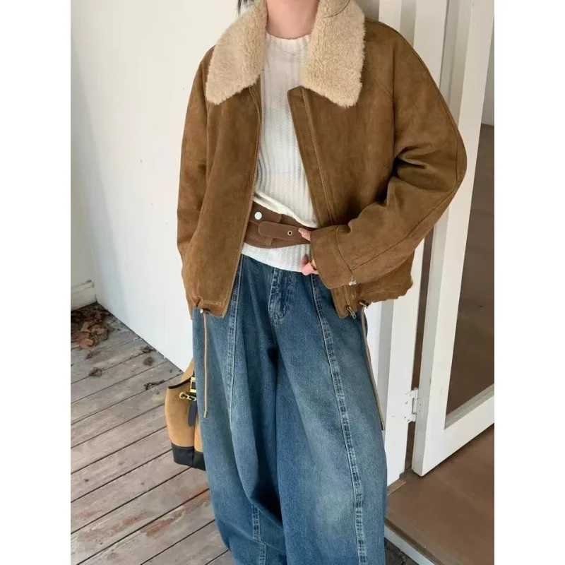 

Design Sense Lamb Wool Lapel Deerskin Velvet Padded Jacket Women's 2025 Autumn and Winter New Fashion Versatile Short Top