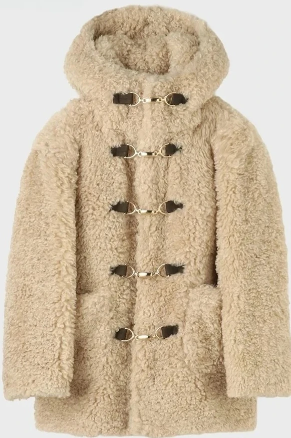 Cappotto Invernale Stile Giapponese Nuovo Modello Ampio con Cappuccio Lunghezza Media in Ecopelliccia Soffice Ringiovanente Dolce Versatile da Donna