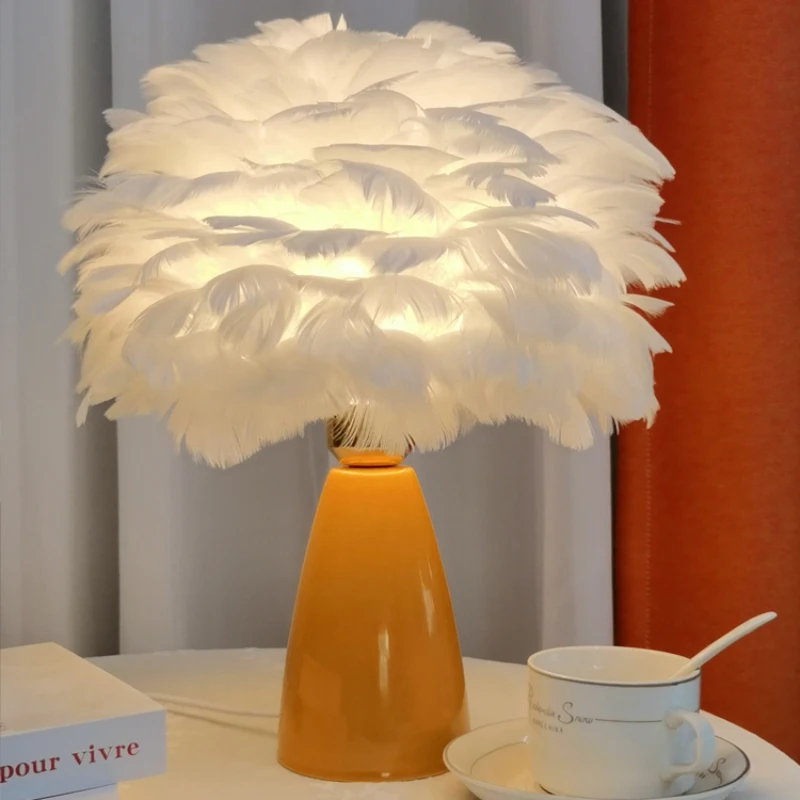 Bedside Table Lamp Bedroom Feather Ceramic Nordic Luxury Decoration Warm Romantic Gift Small Night Lamp