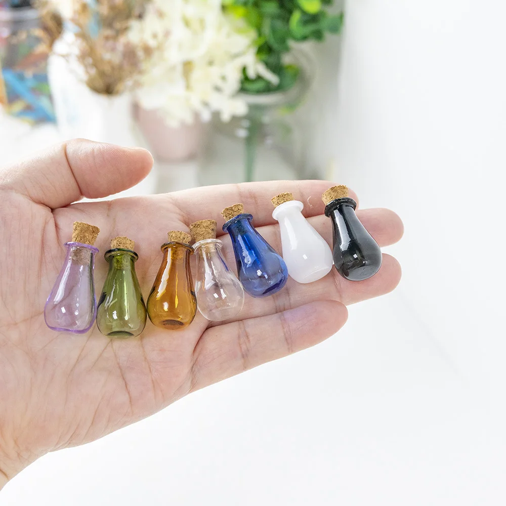 7 Stuks Chromatische Mini Vaas Glas Ornamenten Ambachten Parfum Gift Flesjes Tafelblad Decoratie Hervulbare Snuisterijl Flessen