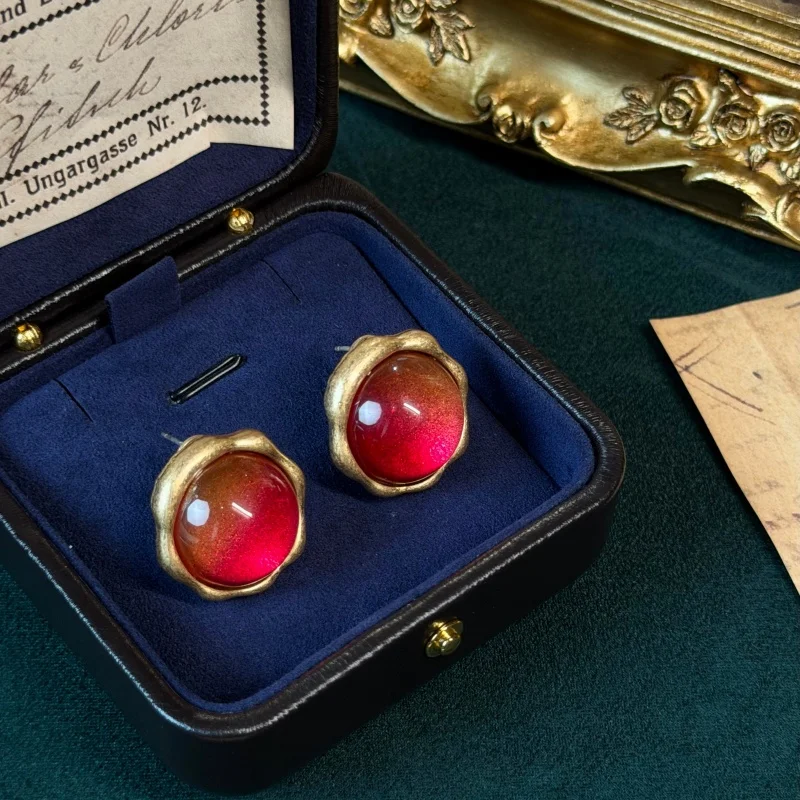 

Vintage Luxury Red Glass Stud Earring Gold Color Round Green 2026 Accessories For Women Jewelry Designers Anniversary