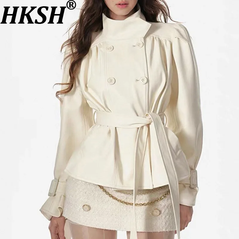 

HKSH Autumn New Women Short Windbreaker Stand Collar Double Breasted Sashes Faux Leather High-End French Ins Trench Coat HK11406