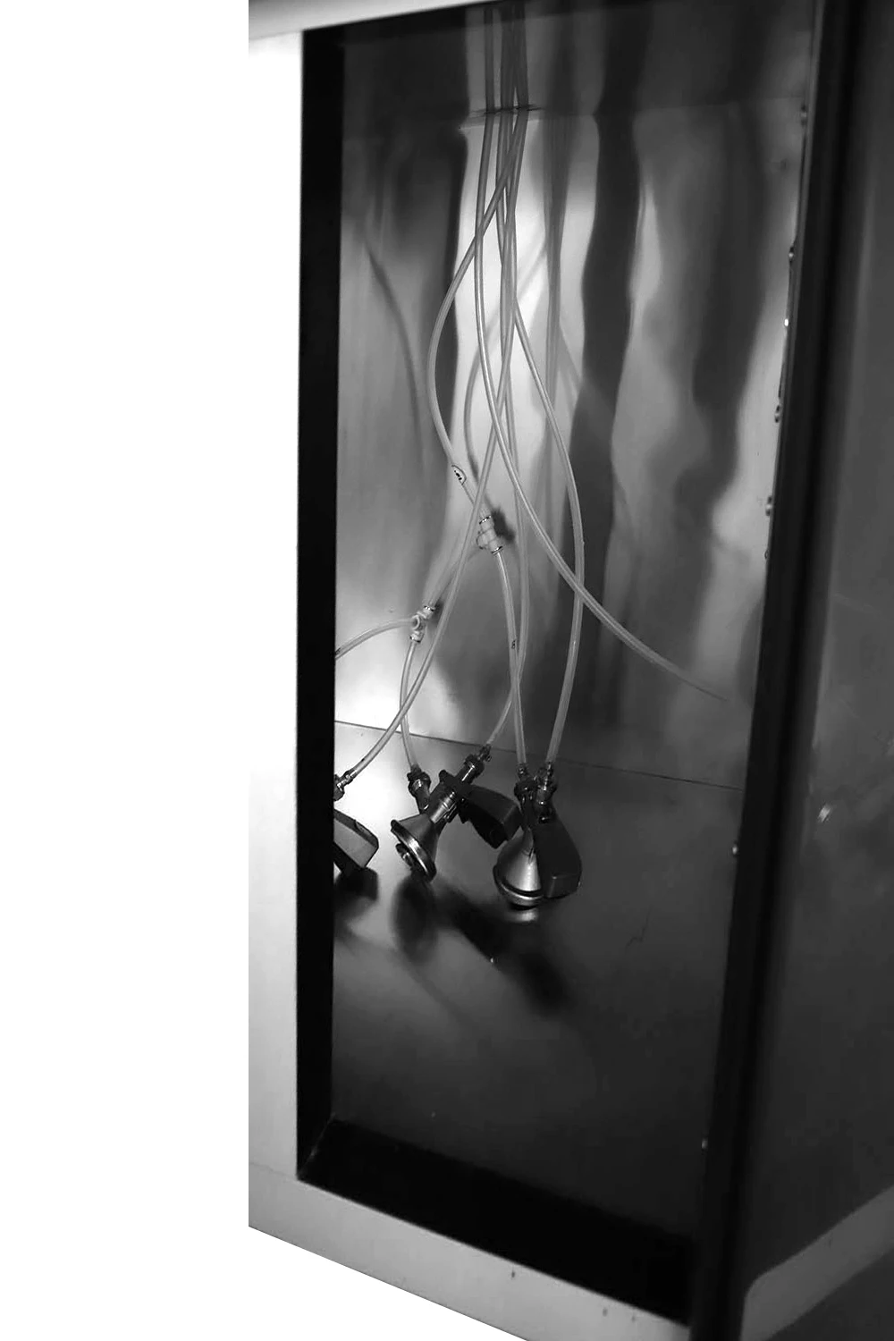 Commercial Digital Display Draft Beer Cooler Dispenser Machine with Tap Tower