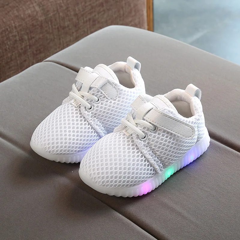 Kids LED Shoes Mesh Breathable Girls Sneakers Spring Autumn Boys Solid Casual Shoes Lightweight Glowing Children Tennis Shoes