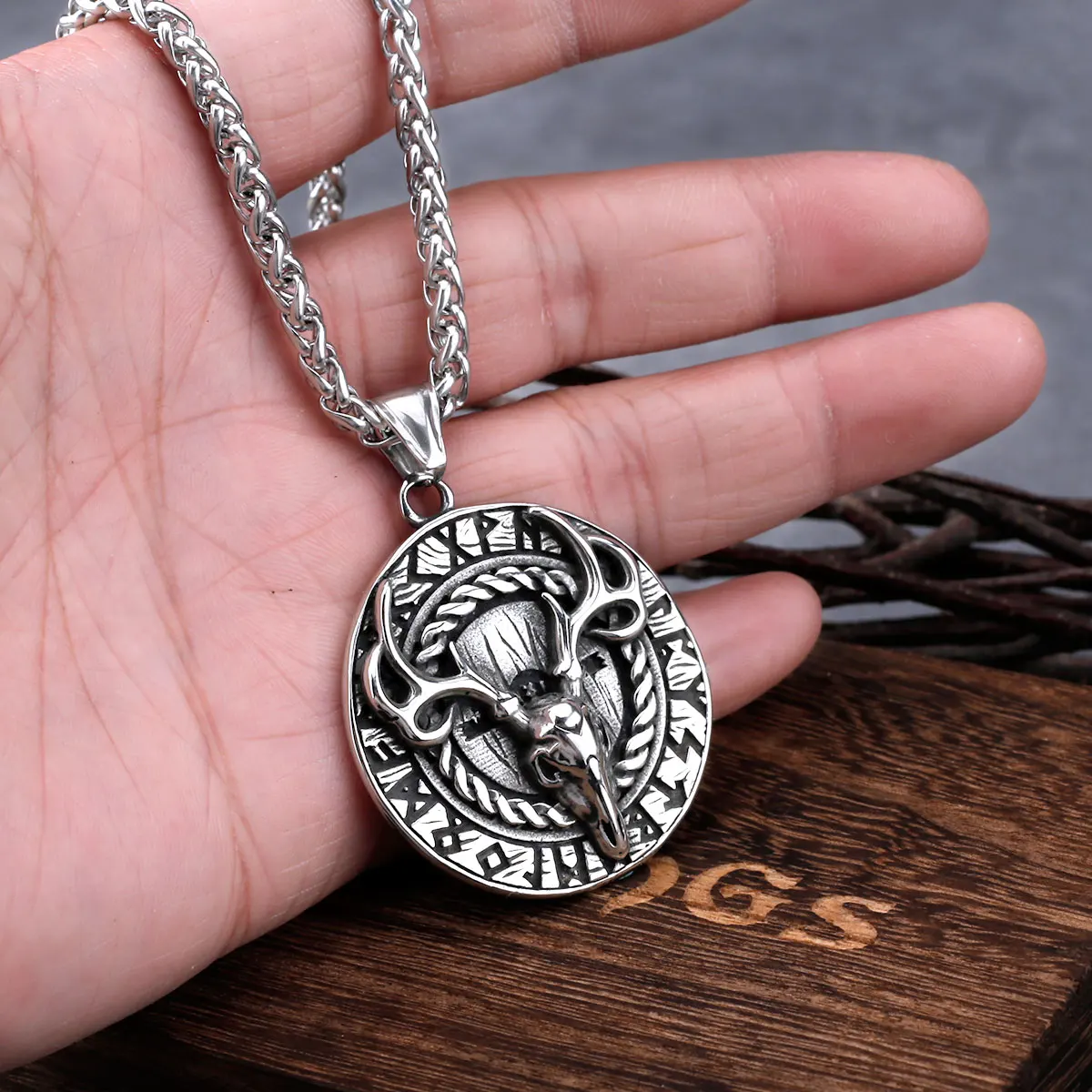 316L Stainless Steel Viking Deer Rune Necklace for Men Retro Fashion Talisman Pendant Necklace Hip Hop Biker Male Jewelry Gift