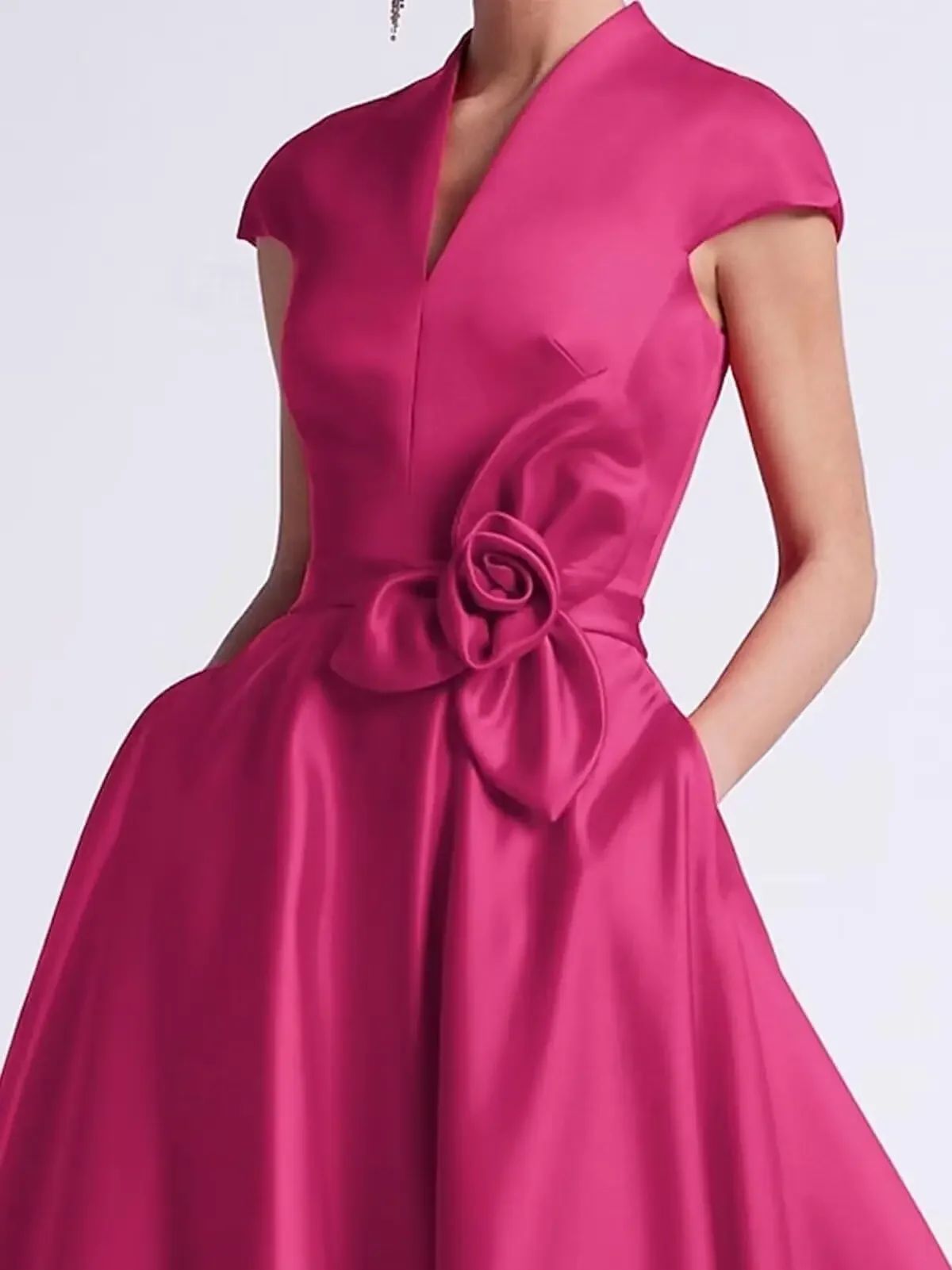 Elegant Tea Length Mother of The Bride Dresses Satin V-Neck Cap Sleeves Formal Guest Party Dress with Flowers Ruched A-line