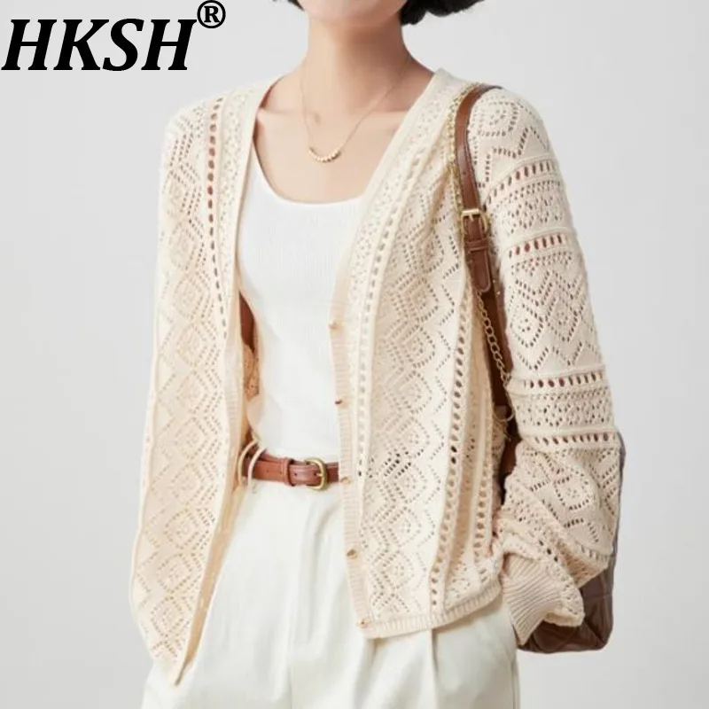

HKSH Autumn Women French Bohemian Elegant Trend Crochet Hollow Coat Ins Fresh Casual Long Sleeve V-Neck Knitted Cardigant HK9444