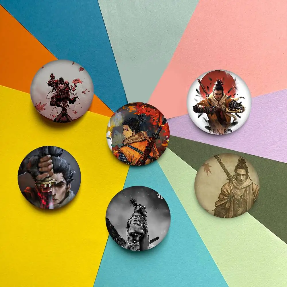 Sekiro Shadows يموت مرتين للتخصيص لينة زر دبوس للنساء مجوهرات إبداعية مضحك شارة الكرتون عاشق قبعة