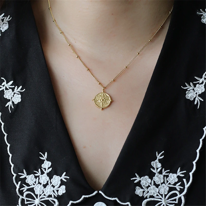 التيتانيوم الصلب مطلي الذهبي مرساة السفينة الدفة حلية قلادة القلائد النساء عبر سلسلة قصيرة تصل إلى عظمة الترقوة المختنق مجوهرات الأزياء هدايا