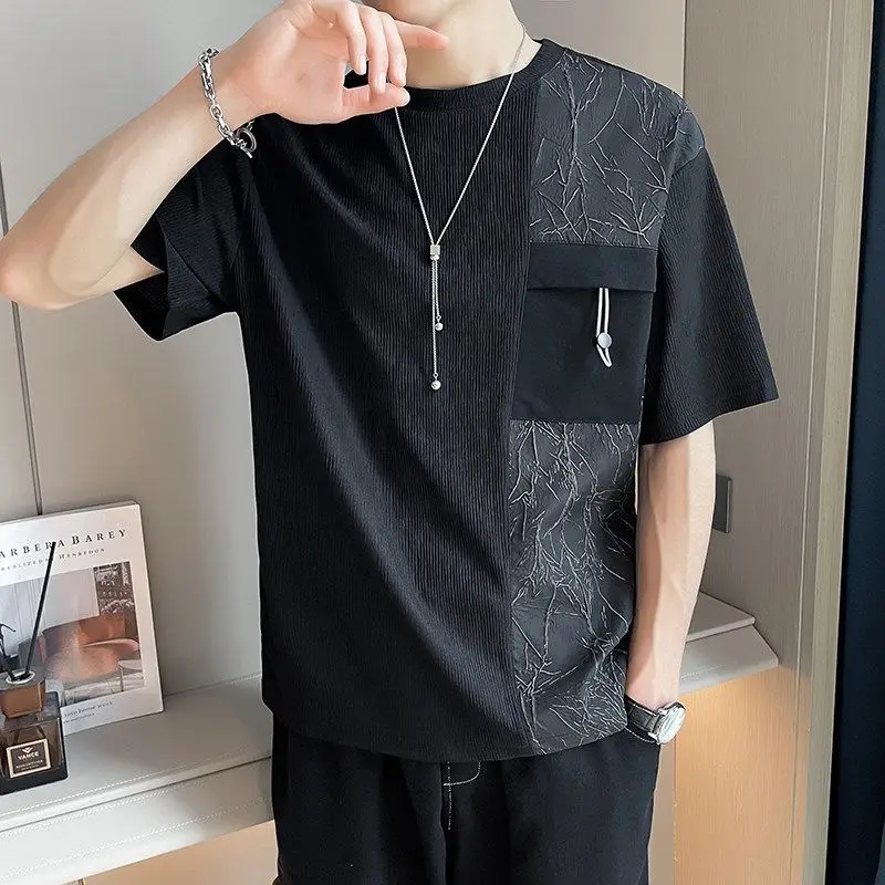 Is a Patchwork Button-Up Shirt the Right Choice for Your Summer Wardrobe?