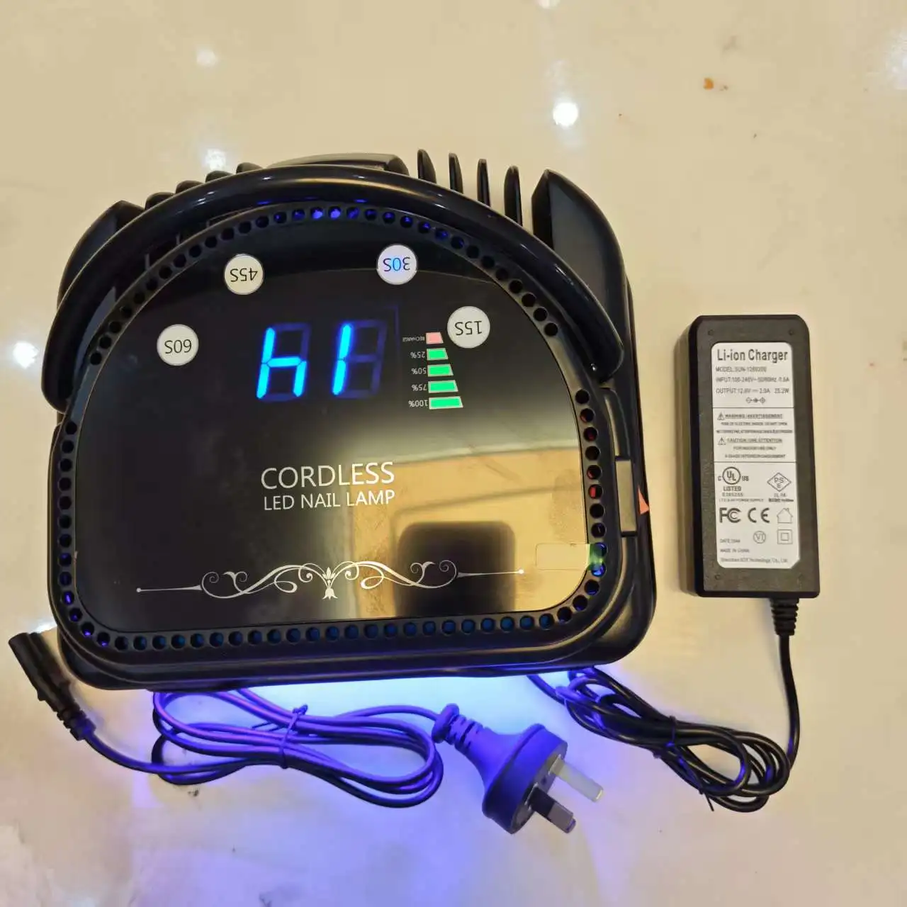 

Популярная в Австралии 15-секундная быстросохнущая LED-лампа для ногтей из нержавеющей стали с 32 светодиодами, 64 Вт, портативная, беспроводная, УФ-лампа.