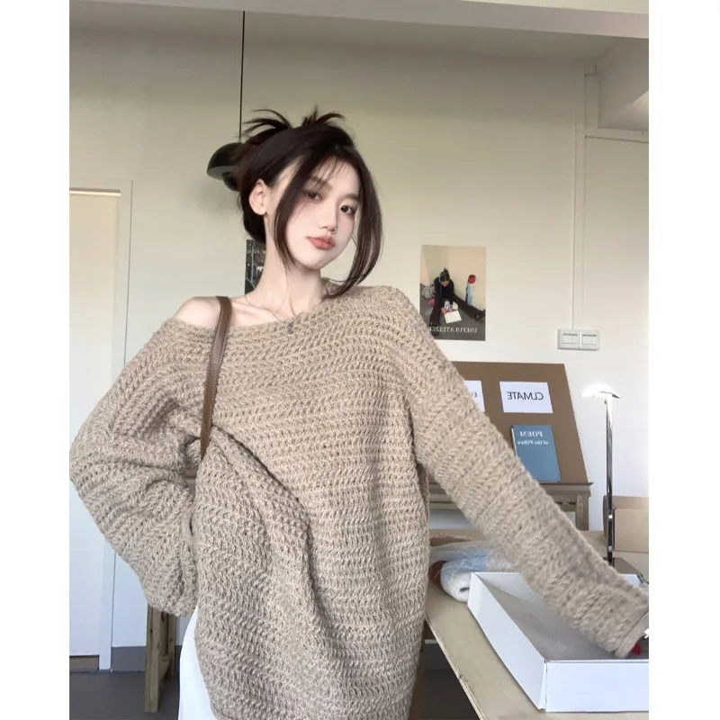Laid-back Style Loose Fit Slimming Knitted Long Sleeve Shoulder Bared Top Soft Shoulder Sweater Unique Elegant Women's Fashion