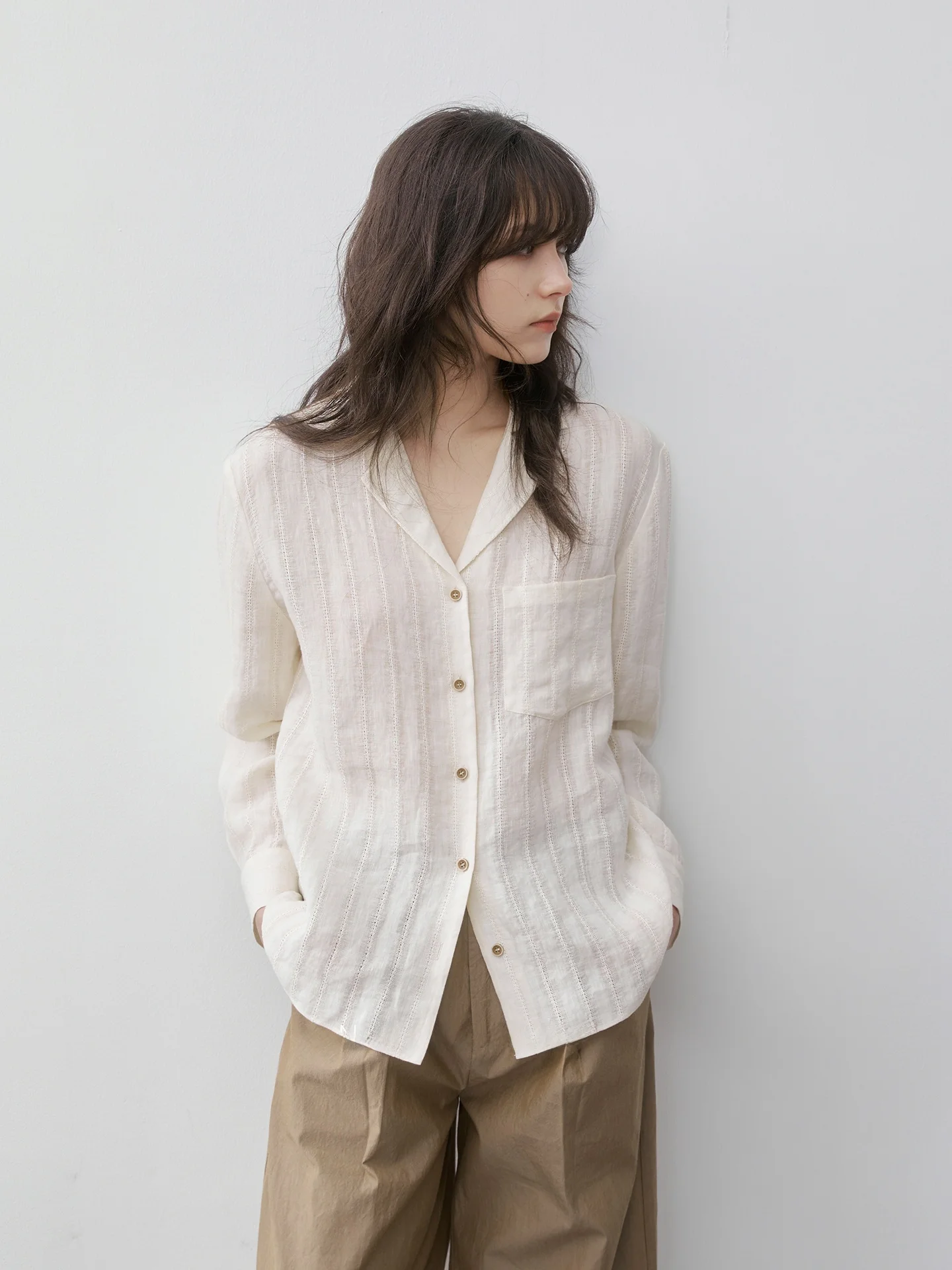 

High Quality 100% Linen Stripe Texture Long Sleeve Shirt Cuban Collar White Shirt Versatile Loose Fit Breathable Women's Shirt