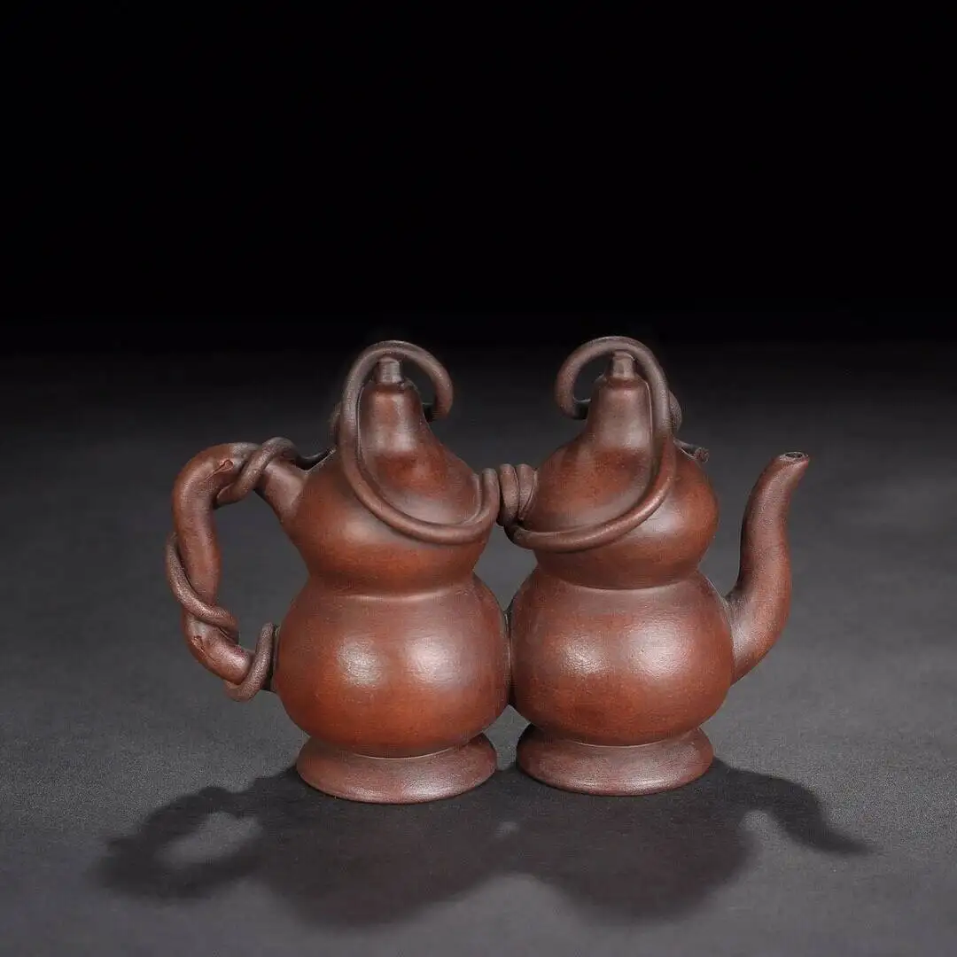Chinese Yixing Zisha Clay Handcrafted Exquisite Gourd-Shaped Reverse-Flow Teapot