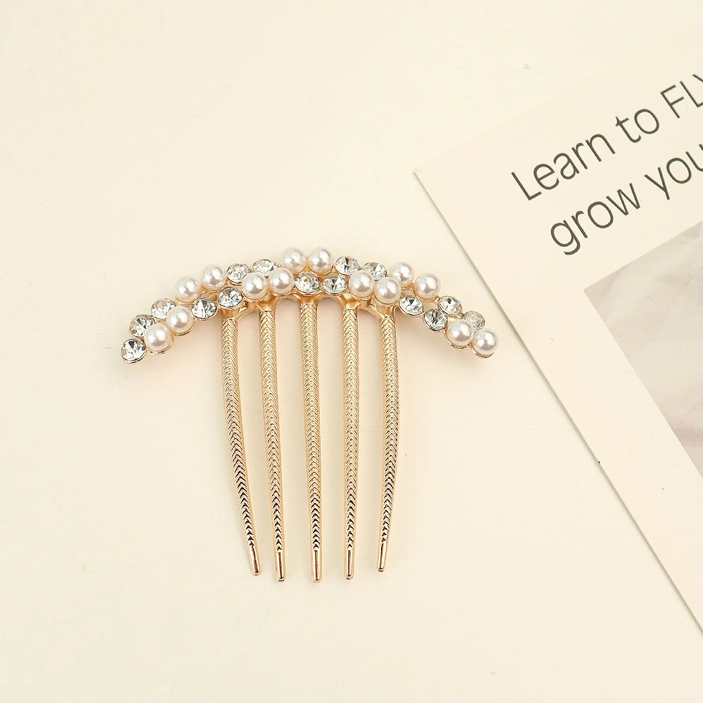New Metal Plug Comb Temperament Butterfly Highlight Pearl Hair Comb Plate Hairpin Headgear