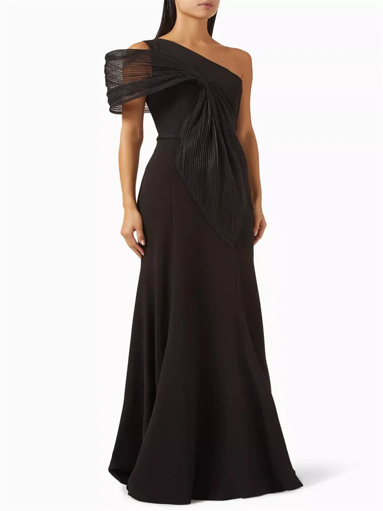 

Customized Elegant Black Bow Formal Evening Dress Sleeveless One-shoulder Shoulder Bow Engraved Details Flared Dance Dress