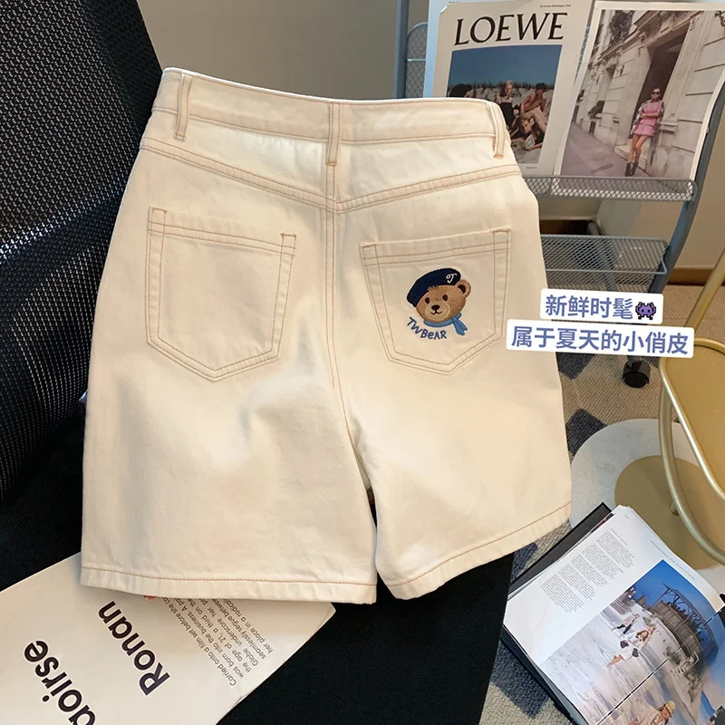 

Белые джинсовые шорты Outlet с вышивкой медведя для женщин, новые летние широкие прямые брюки с высокой талией