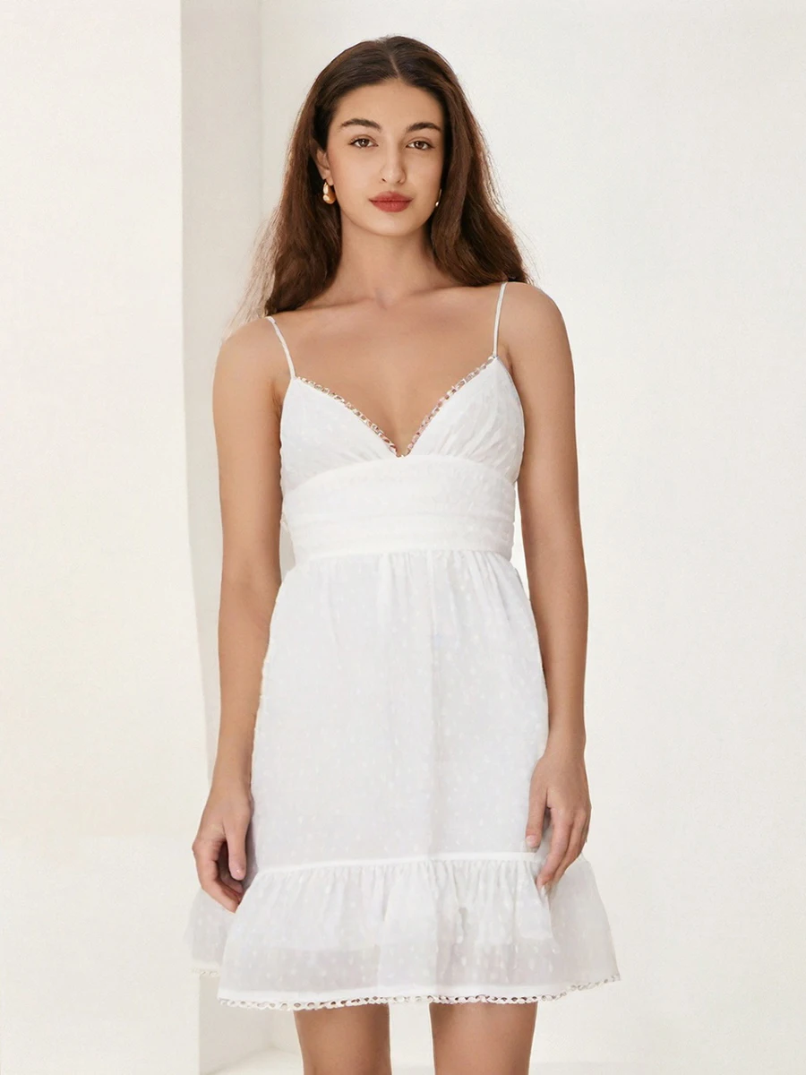 فستان كامي نسائي جديد سويسري منقط على شكل حرف v وحزام سباغيتي بدون أكمام فستان قصير على شكل حرف a فستان صيفي بدون ظهر ملابس خروج