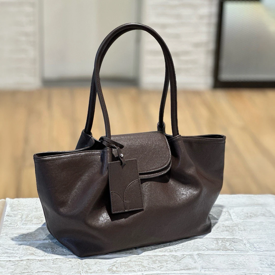 Mendy Genuine Leather Flap Tot - đánh giá và giá Luxury Bags With Silver Hardware