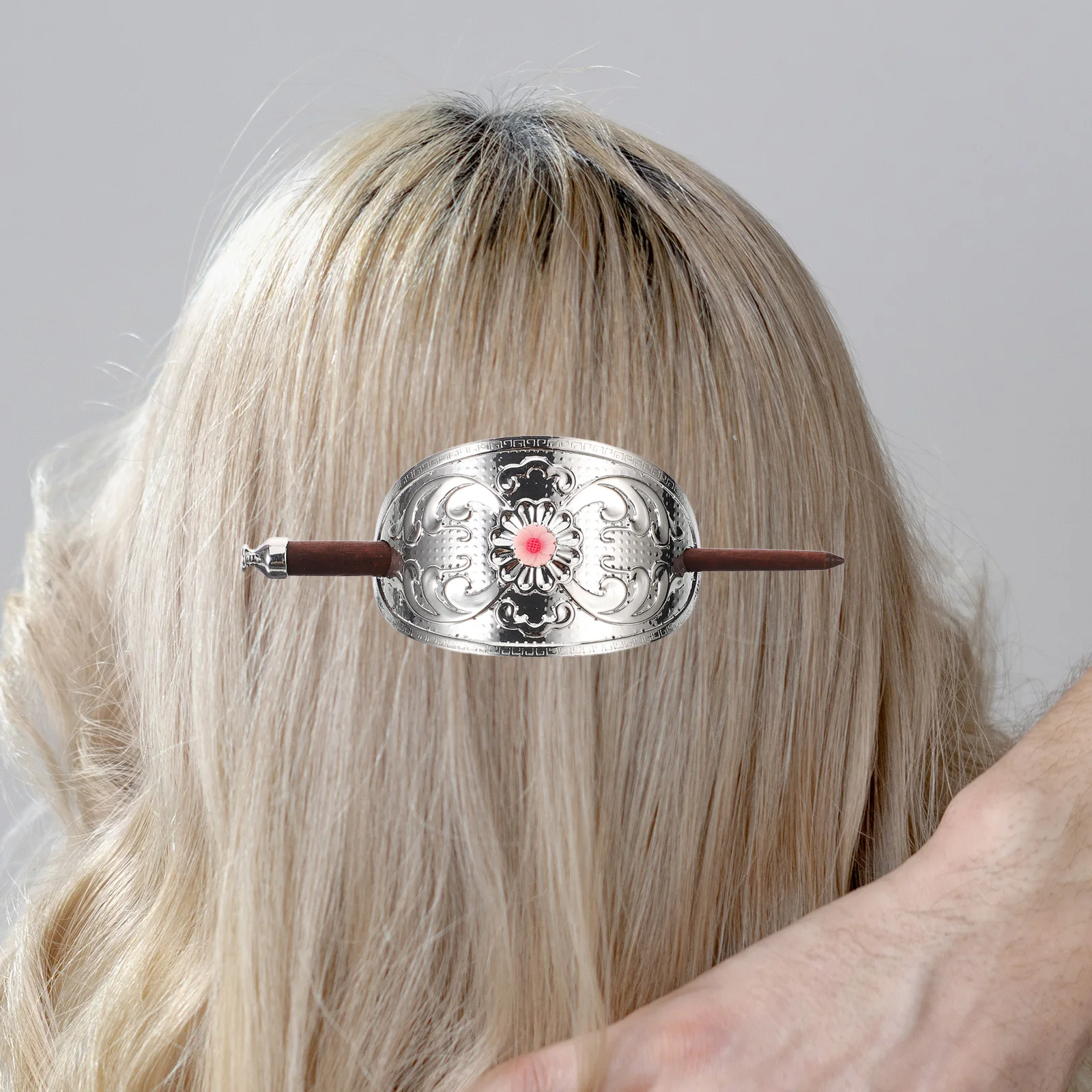 

Vintage Hair Bun Cuff Minimalist Sturdy Metal Ponytail Holder for Women Girls Elegant Hair Accessories Stylish Bun Clip