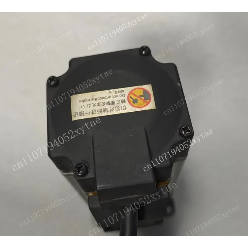 Servo Motor MHMJ042P1S, 400W Power, Test OK