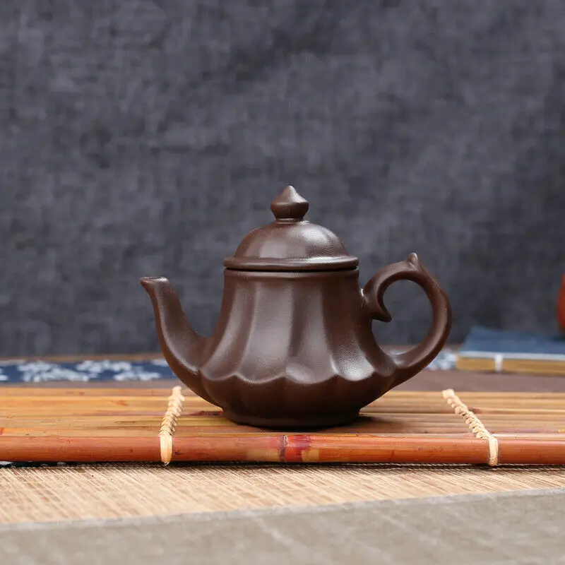 Chinese Yixing Zisha Clay Pottery Teapot Hand Carved Clay Pot 120 cc