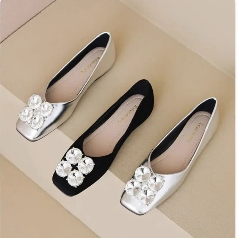 Rhinestone Woman Flats With Crystals Diamond Shoes For Women Lastest Young Social Hot Trendy Popular Luxury Brand Non Slip On