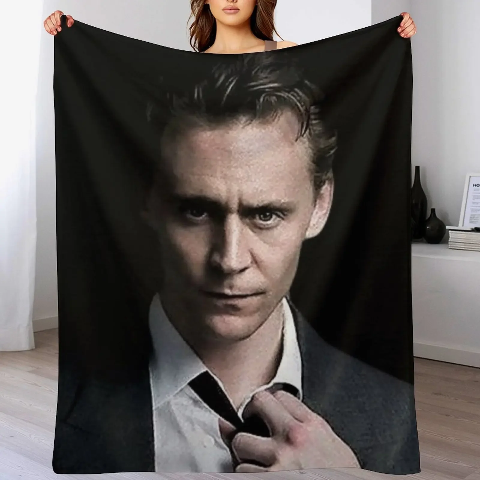 Tom in suit Throw Blanket Soft Solid Color Blanket for Couch Bed