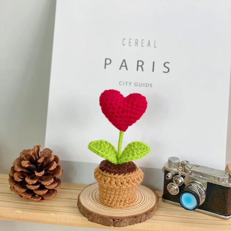 1/2Pcs Handmade Knitted Flower Pot Red Heart Shaped Knit Imitation Potted Plant for Valentine's Day Gifts Home Desktop Decor