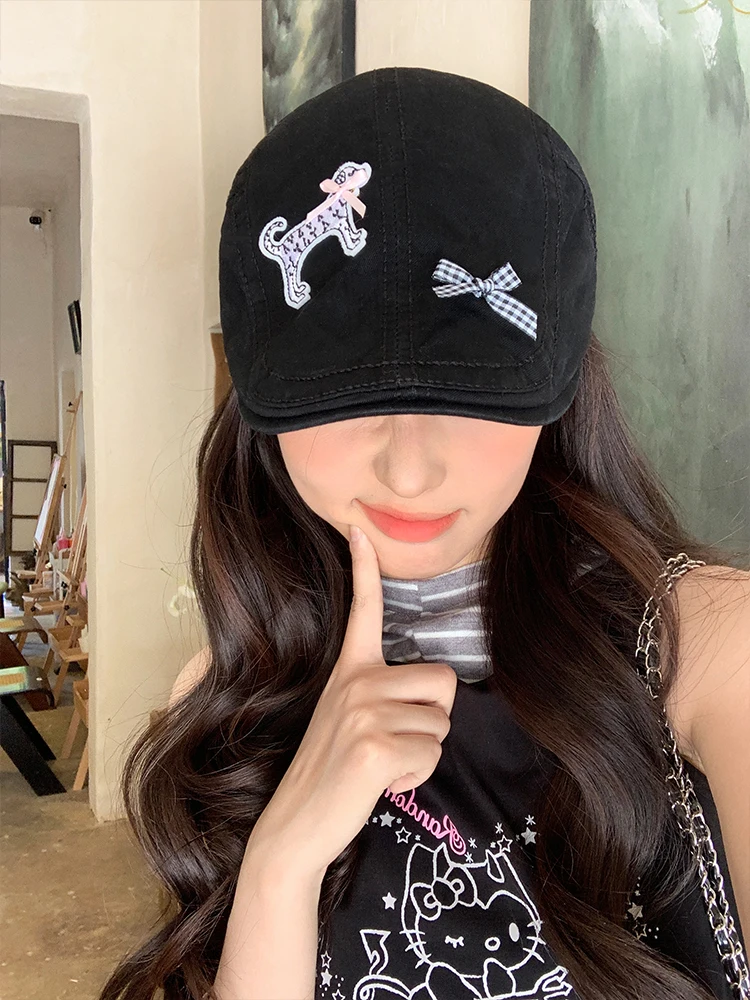 Cute Little Dog Backward Black Beret Hat Women's Spring Summer Vintage Small Head Size Face Slimming Duckbill Cap Street Style